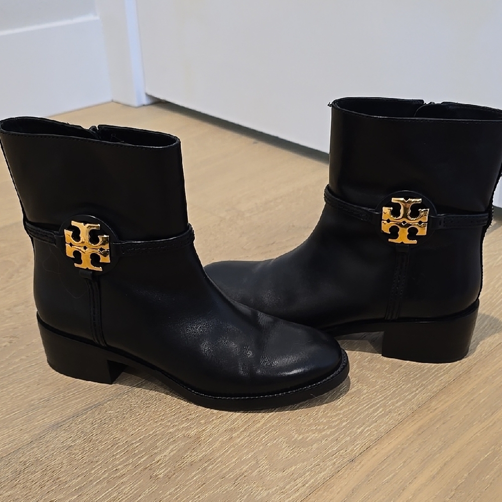 Tory Burch Black Leather Ankle Boots - Picture 4 of 4